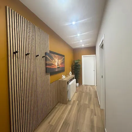 Etnalanhome Apartamento *