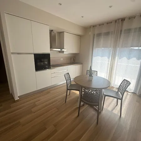 Etnalanhome Apartamento *